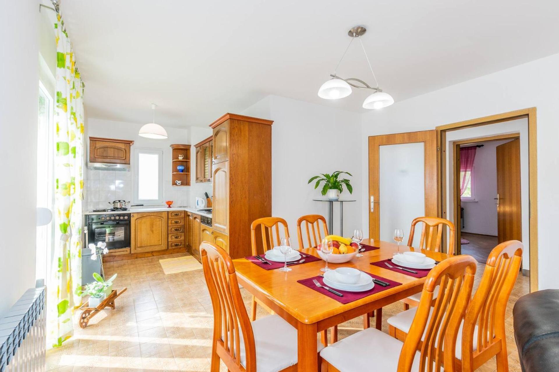 Family House With 2 Apartments - Irma เมดูลิน ภายนอก รูปภาพ
